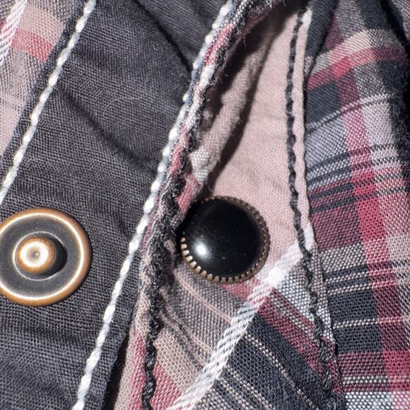 Buckle Black And Red Plaid Mens M Long Sleeve Black Pearl Snap Western Shirt - Picture 3 of 5